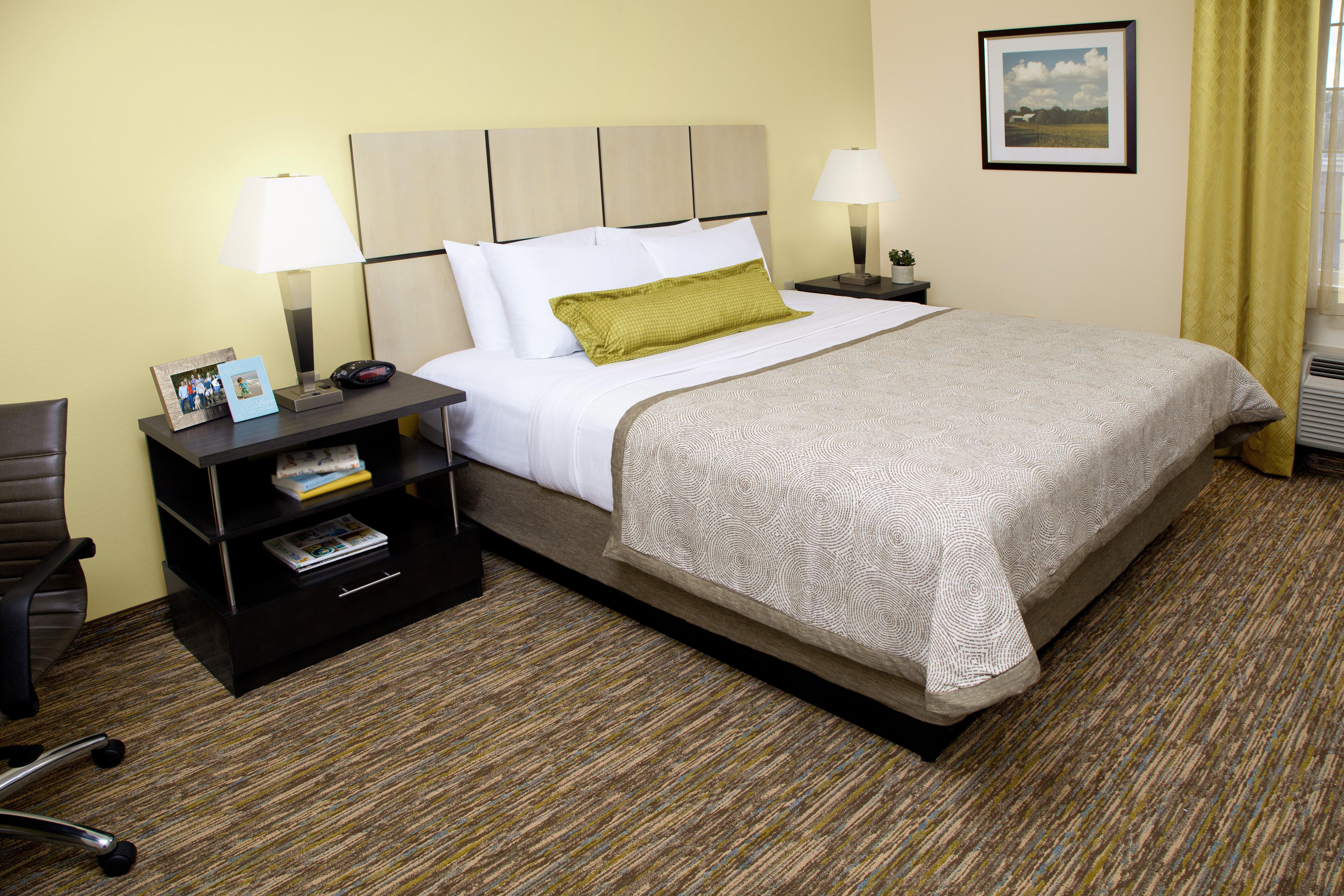 Candlewood Suites Kenedy By Ihg Экстерьер фото